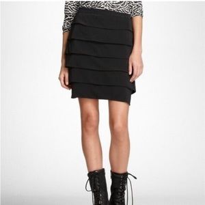 Tory Burch classy Florence ruffle tier skirt